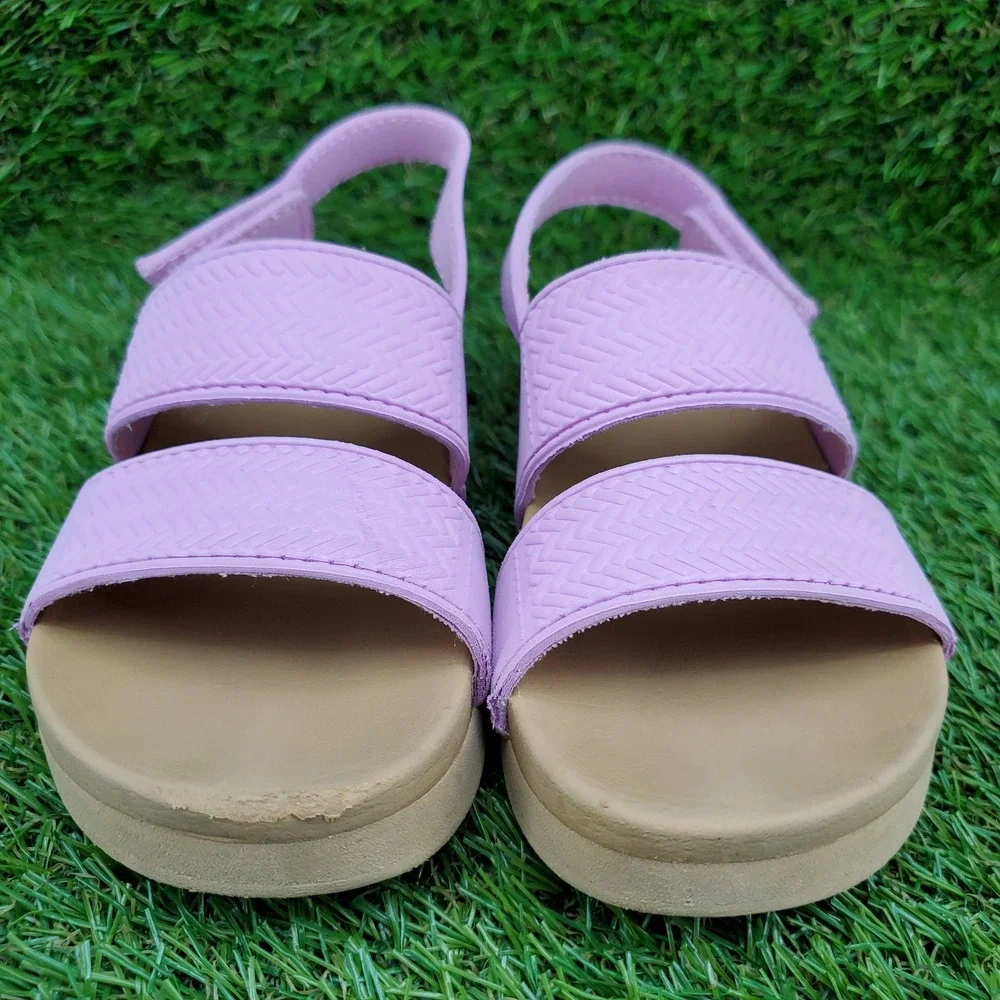 REEF Little Water Vista SIZE 9 Girls Water Friendly Slingback Sandals Lavender